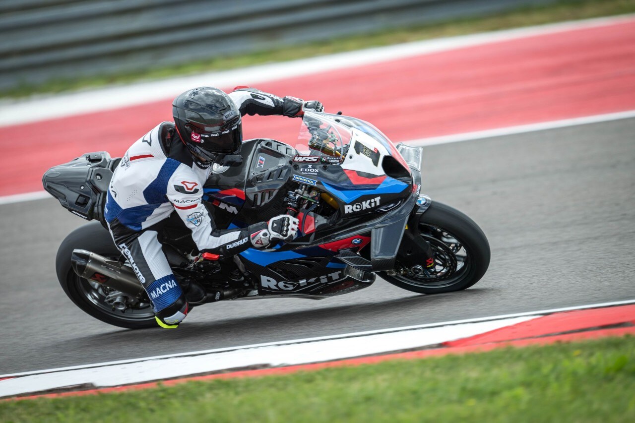 DueruoteTG #238 - Abbiamo guidato in pista la BMW che corre in SBK! 